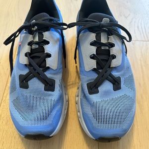 ON Cloudstratus womens 9.5 light blue GUC-running shoes-ON Cloud